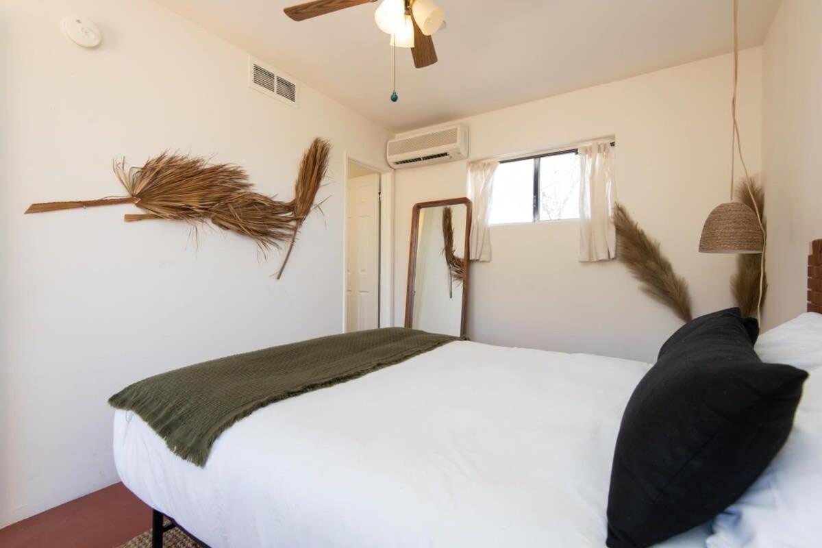 Renovated Lodge - Room 3 With Pool Access Joshua Tree Exterior foto